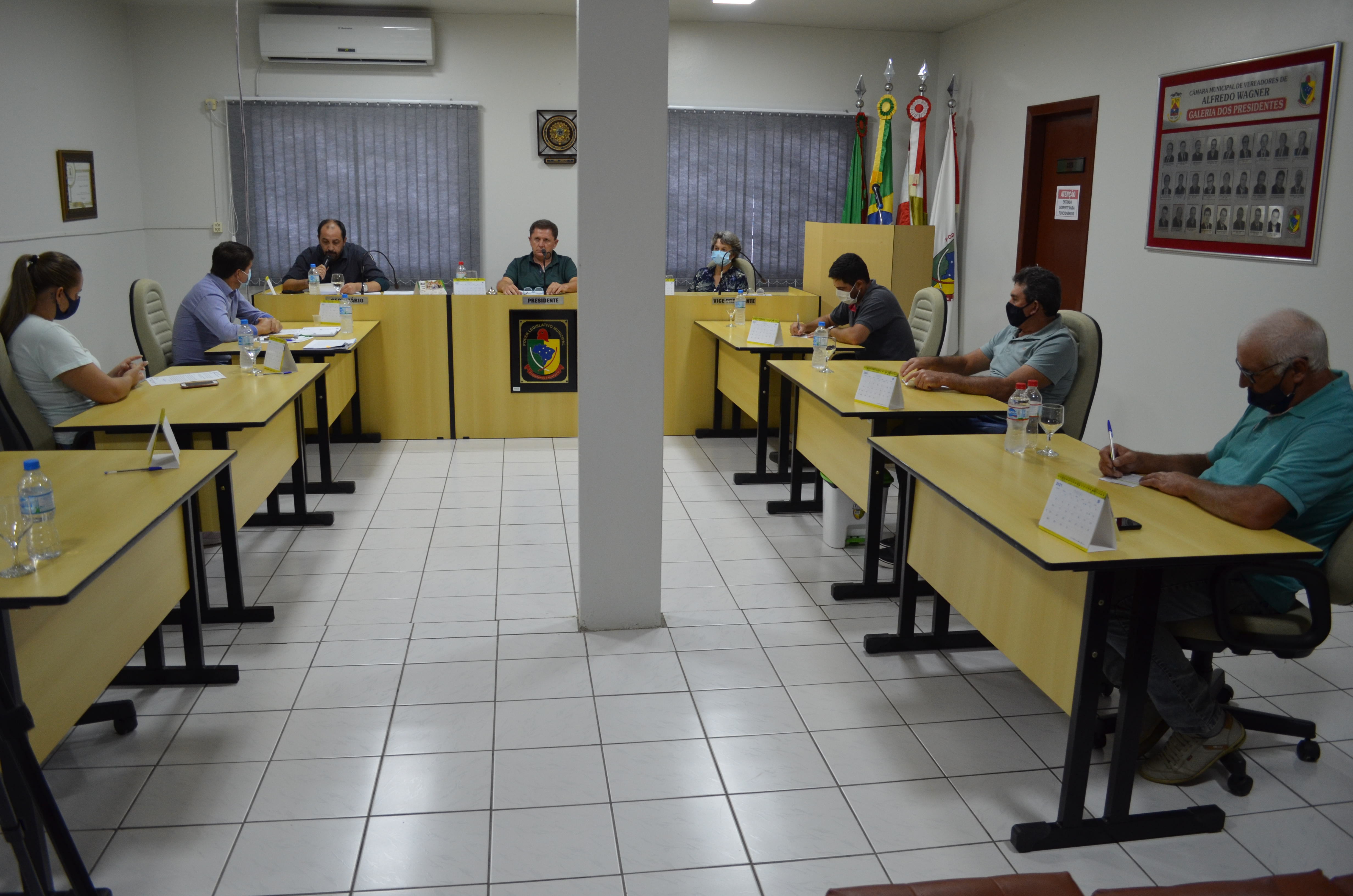 RESUMO DA SESSÃO ORDINÁRIA DE 15 DE FEVEREIRO